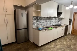 For Rent, 3 Room, Old building, Tbilisi, Avlabari