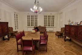 House For Sale, 5 Room, Tbilisi, Avlabari