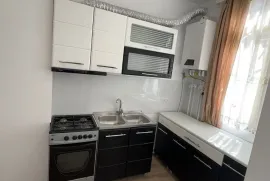 Аренда, 3 Kомнатная, Старое здание, Тбилиси, Чугурети