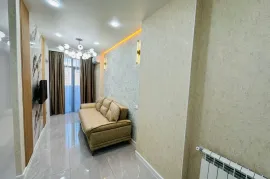 Продается квартира, 2 Kомнатная, Новостройка, Батуми