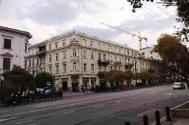Продается квартира, 4 Kомнатная, Старое здание, Тбилиси, Мтацминда