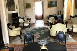 Продается квартира, 3 Kомнатная, Старое здание, Тбилиси, saburtalo