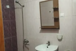 ქირავდება ბინა, 3 ოთახიანი, ძველი აშენებული, რუსთავი