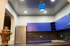 ქირავდება სახლი, 8 ოთახიანი, თბილისი, ჩუღურეთი