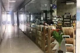 იყიდება, უნივერსალური კომერციული  ფართი, ძველი ბათუმის უბანი