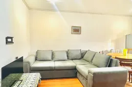 ქირავდება ბინა, 2 ოთახიანი, ძველი აშენებული, თბილისი, ჩუღურეთი