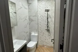 იყიდება ბინა, 3 ოთახიანი, ახალი აშენებული, ბათუმი, აეროპორტის უბანი