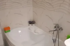 იყიდება ბინა, 1 ოთახიანი, ახალი აშენებული, ბათუმი, აეროპორტის უბანი