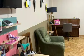 იყიდება ბინა, 4 ოთახიანი, ძველი აშენებული, თბილისი, ვაკე