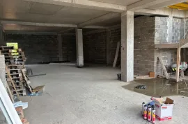 Аренда, Универсальное коммерческое помещение,  Зестафони