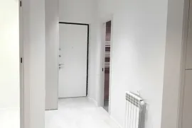 ქირავდება ბინა, 2 ოთახიანი, ძველი აშენებული, თბილისი, ვაკე