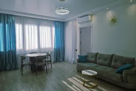 Продается квартира, 3 Kомнатная, Новостройка, Батуми