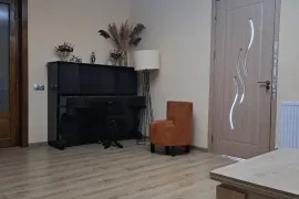 იყიდება ბინა, 4 ოთახიანი, ძველი აშენებული, თბილისი, გლდანი