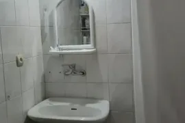 იყიდება ბინა, 3 ოთახიანი, ძველი აშენებული, თბილისი, ვარკეთილი