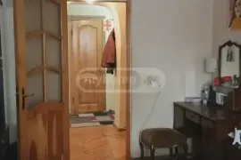 იყიდება ბინა, 3 ოთახიანი, ძველი აშენებული, თბილისი, ვარკეთილი