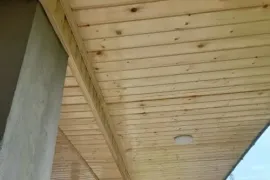 ხის  ჭერი აშიპკის გაკვრა 