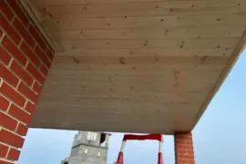 ხის  ჭერი აშიპკის გაკვრა 