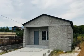 იყიდება სახლი, 3 ოთახიანი, თბილისი, მუხიანი