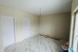 იყიდება სახლი, 3 ოთახიანი, თბილისი, მუხიანი