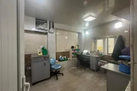 იყიდება, უნივერსალური კომერციული  ფართი, აღმაშენებლის დასახლება