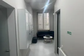 იყიდება, უნივერსალური კომერციული  ფართი, აღმაშენებლის დასახლება