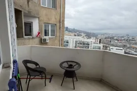 იყიდება სახლი, 2 ოთახიანი, თბილისი, საბურთალო