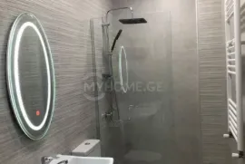 იყიდება სახლი, 2 ოთახიანი, თბილისი, საბურთალო