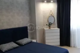 იყიდება სახლი, 2 ოთახიანი, თბილისი, საბურთალო