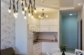 იყიდება სახლი, 2 ოთახიანი, თბილისი, საბურთალო