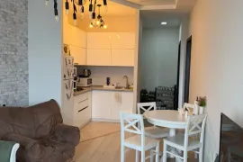 იყიდება სახლი, 2 ოთახიანი, თბილისი, საბურთალო