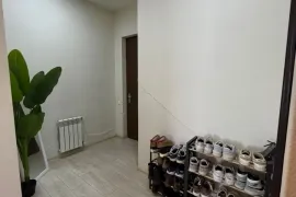 იყიდება სახლი, 2 ოთახიანი, თბილისი, საბურთალო