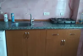 For Rent, 1 Room, Old building, Batumi, Rustaveli District