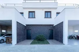 იყიდება სახლი, 10 ოთახიანი, თბილისი, დიდი დიღომი