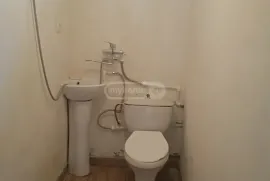 იყიდება სახლი, 4 ოთახიანი, ხაშური, ბრილი