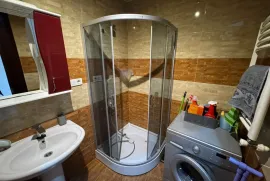 Аренда, 2 Kомнатная, Старое здание, Тбилиси, saburtalo