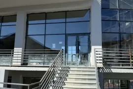 ქირავდება, უნივერსალური კომერციული  ფართი, ბალახვანი