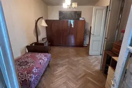 Apartment for sale, 3 Room, Old building, Tbilisi, Chugureti