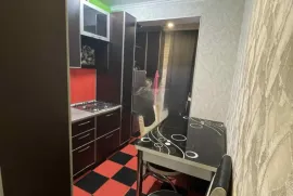 Продается квартира, 2 Kомнатная, Старое здание, Тбилиси, Варкетили