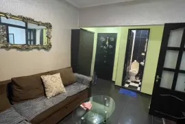 Продается квартира, 2 Kомнатная, Старое здание, Тбилиси, Варкетили