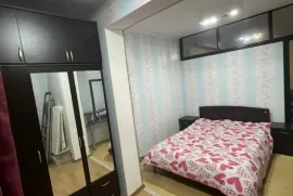 Продается квартира, 2 Kомнатная, Старое здание, Тбилиси, Варкетили