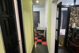 Продается квартира, 2 Kомнатная, Старое здание, Тбилиси, Варкетили