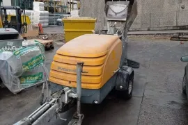 იატაკის მოხვეწა სტიაშკა