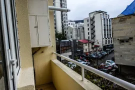 ქირავდება ბინა, 2 ოთახიანი, ახალი აშენებული, თბილისი, ვერა