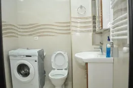 იყიდება ბინა, 1 ოთახიანი, ახალი აშენებული, ბათუმი, აეროპორტის უბანი