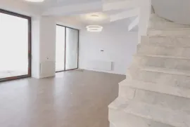 იყიდება სახლი, 6 ოთახიანი, მცხეთა, საგურამო