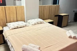 ქირავდება ბინა დღიურად, 1 ოთახიანი, ახალი აშენებული, თბილისი, ორთაჭალა