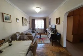 იყიდება ბინა, 3 ოთახიანი, ძველი აშენებული, თბილისი, დიდუბე