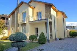 ქირავდება სახლი, 10 ოთახიანი, თბილისი, დიღომი 1-9