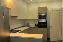 იყიდება ბინა, 5 ოთახიანი, ახალი აშენებული, თბილისი, ისანი