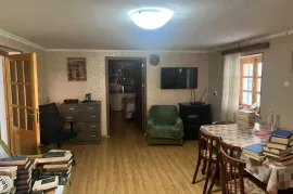 იყიდება სახლი, 5 ოთახიანი, თბილისის შემოგარენი, წყნეთი